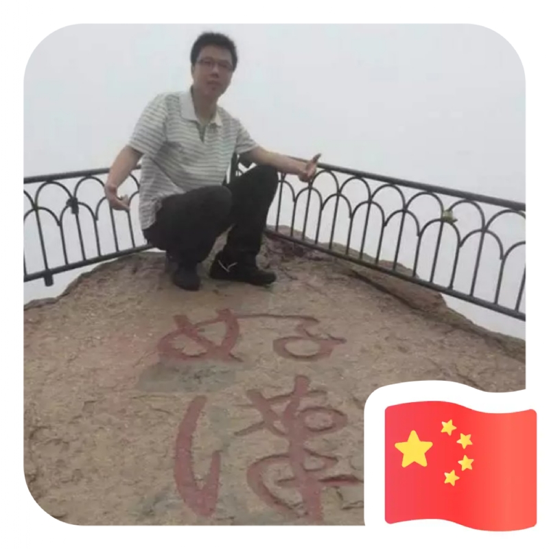 一只小虎牙的第一张照片--南安相亲网