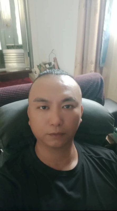施逸森的第一张照片--南安相亲网