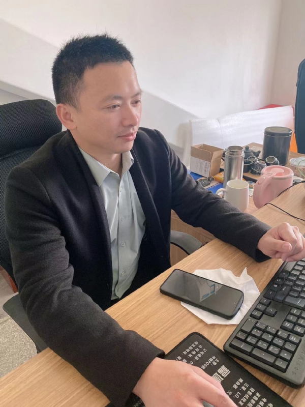 落叶知秋的第一张照片--南安相亲网